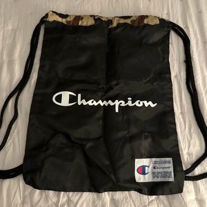 Champion black/army print drawstring backpack